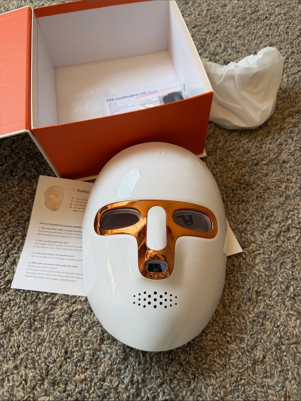 LED Red-Light Therapy Facial Mask for Women Skincare - White - Picture 5 of 5